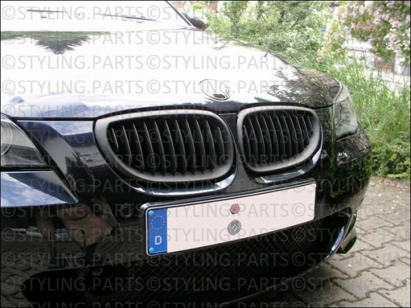 passend für BMW Nieren Kühlergrill Schwarz 5er E60 E61