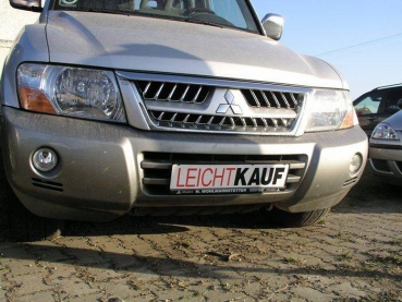 Passend für Mitsubishi Pajero Kühlergrilleinsatz in Chrom 2001-...